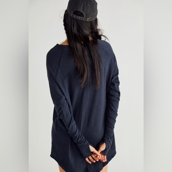 Free People We the Free Arden Tee long Sleeve Black Small NWT - Picture 2 of 7